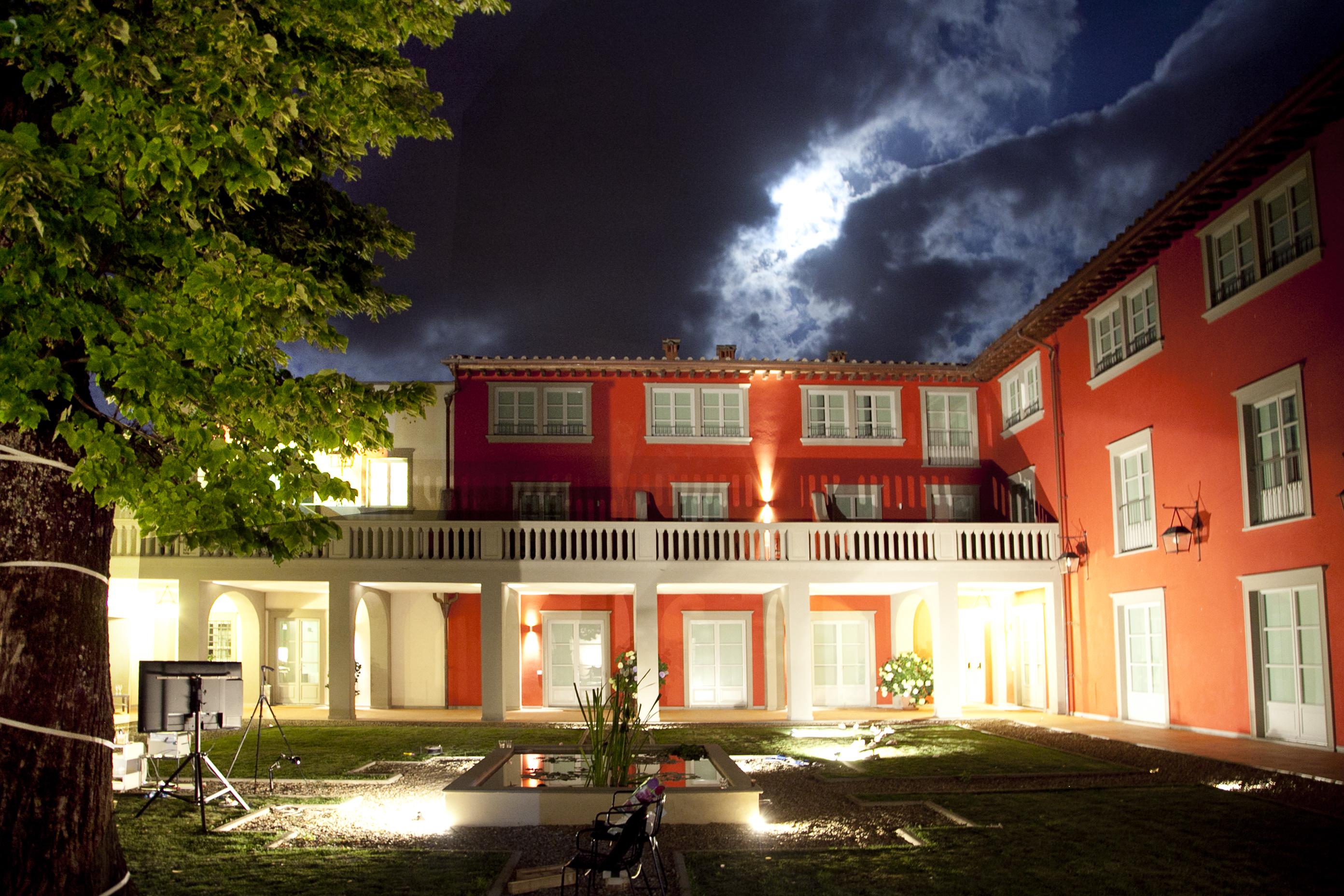 伊尔帕拉吉欧黎莱斯别墅酒店 雷吉纳罗苏阿诺 外观 照片